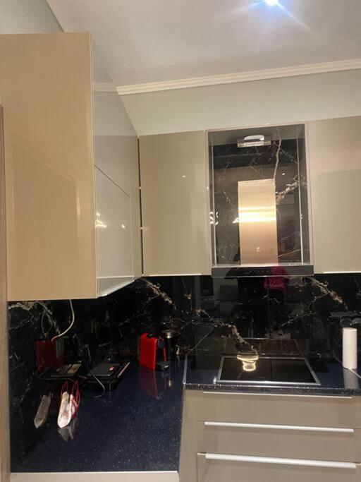 Stone House 48 M Apartment Acharnes Ngoại thất bức ảnh