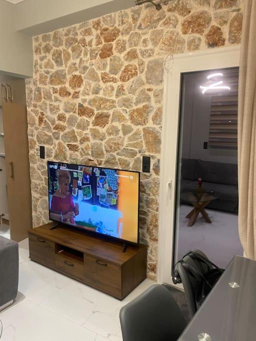 Stone House 48 M Apartment Acharnes Ngoại thất bức ảnh